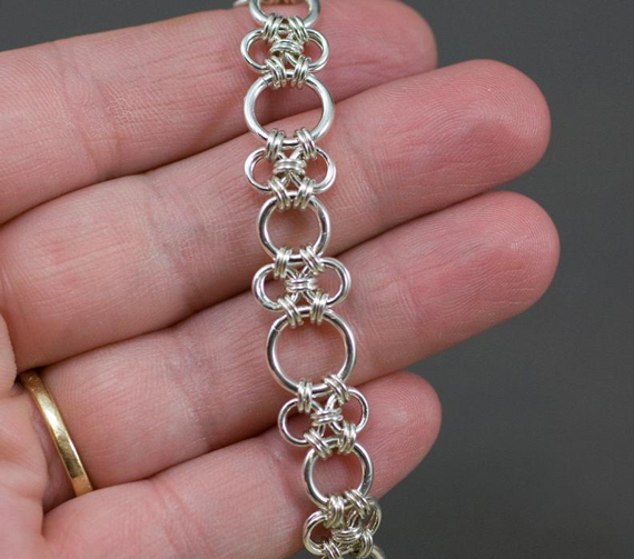 Jump-Ring-Chainmaille-Weave-Bracelet