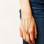 Middle-Pointed-Hand-Chain-Bracelet